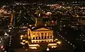 州会議事堂の夜景