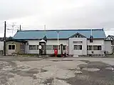改修前の駅舎(2005年5月)