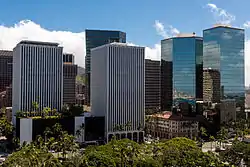 アロハ・タワーから見たダウンタウンの眺望