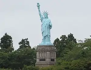 自由の女神像
