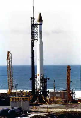 ソラド・アジェナ SLV-2Gの最終打ち上げ。4機のポピーを打ち上げた。