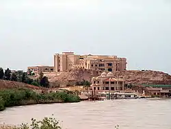 フセイン政権時代の大統領宮殿(2003年)
