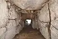 玄室（開口部方向）