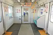 車椅子スペースと優先席（50000型）
