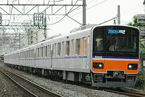 TJライナーの運用に就く50090型(51092F)(2008年6月14日 中板橋駅 - ときわ台駅間)大型化された表示器にロゴマークを掲出。