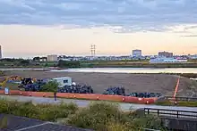 神奈川県側の橋脚が設置された「等々力大橋（仮称）」。2022年11月撮影。
