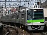 京王線内に乗り入れる10-300形（下高井戸駅）