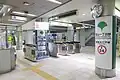 都営・南青山方面改札(2022年11月)