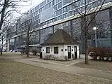 スタジアム外のトイレ