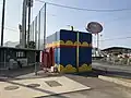 三豊市詫間町の公衆トイレ。玉手箱を模している。