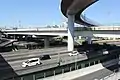 国道247号（西知多産業道路）を横断。このあとすぐに第二東名の終点に至る。