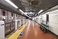 日比谷線1番線ホーム（2023年1月）