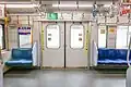 1,800mm幅の客用ドア