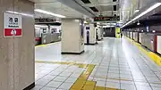 丸ノ内線ホーム(2017年8月)