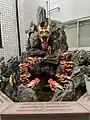 庭の四爪の龍