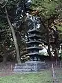 銅製五重塔(裏庭所在)