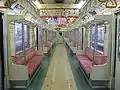 1次車の車内（第13編成までほぼ共通）
