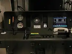 11次車の運転台(新ATC改造前)ノッチの表示方法が10次車までとは変更されている