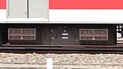 日立製のVVVF主制御器（1C4M2群）2011年度分から形状が変更された
