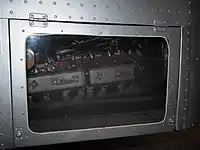 DS80型エンジン電車とバスの博物館展示車