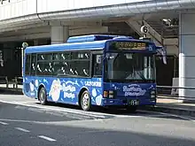 東急バスの送迎車（アザラシ柄）