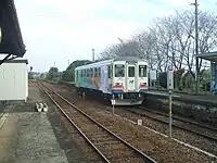 停車中のナガラ2形(201号車)(2009年10月)