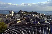 鞆城跡付近から望む大可島