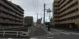 鳥飼姪の浜線(高取一丁目交差点付近、左:昭代、右:原)