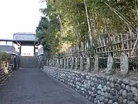 陶昌院の山門