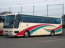貸切バス車両(三菱ふそう・エアロクィーンI)