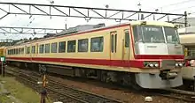 富山地方鉄道16010形16011編成(元西武5501編成)
