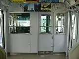 乗務員室仕切部