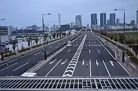 「環二通り」北側、晴海方面を見る（2018年10月15日撮影）