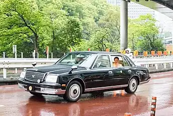 Toyota Century Royal.jpg