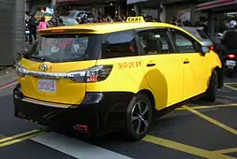 台湾仕様2012年型 　リヤ（タクシー）