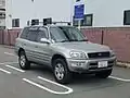 RAV4 L V（後期型） フロント