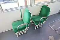 3503の車内全体およびクロスシート部分
