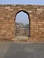 ニューデリー Vasant Kunj の持送りアーチ