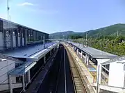 跨線橋より見たホーム