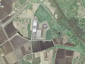 つくばへリポートの航空写真（2008年）国土交通省 国土地理院 地図・空中写真閲覧サービスの空中写真を基に作成