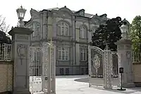 三井男爵家の迎賓館だった洋館。現綱町三井倶楽部(東京都港区三田)。ジョサイア・コンドルの設計で明治43年に竣工、優美な曲線と多様な装飾を使ったバロック様式の邸宅