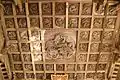 拝殿天井の彫刻「百態の龍」（館山市指定文化財）