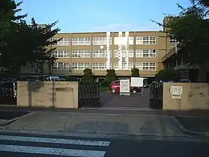 大阪市立鶴見商業高等学校