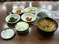 スープと飯を別々に食べる大邱のタロクッパ(朝鮮語版)