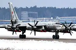 Tu95MSM_"Super_Modern"_(24912829706)