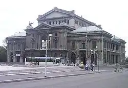 市内の劇場