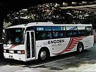 ふそうU-MP618M(1995年式) 502　2007年3月廃車初代高速羽田線用車。当車は後に定期遊覧用に転用され、821に改番された。