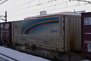 フルウイング仕様のU45A-30013形。信越本線・新津駅にて、2009年12月23日撮影。