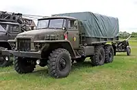 主生産型のウラル-375D
