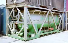 UT8C-5001 日本新聞インキ所有。大阪府／元、梅田貨物駅にて、1997年6月13日撮影。